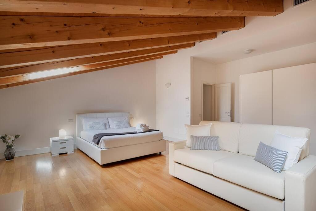 Apartments Trieste Centro I 3 מראה חיצוני תמונה